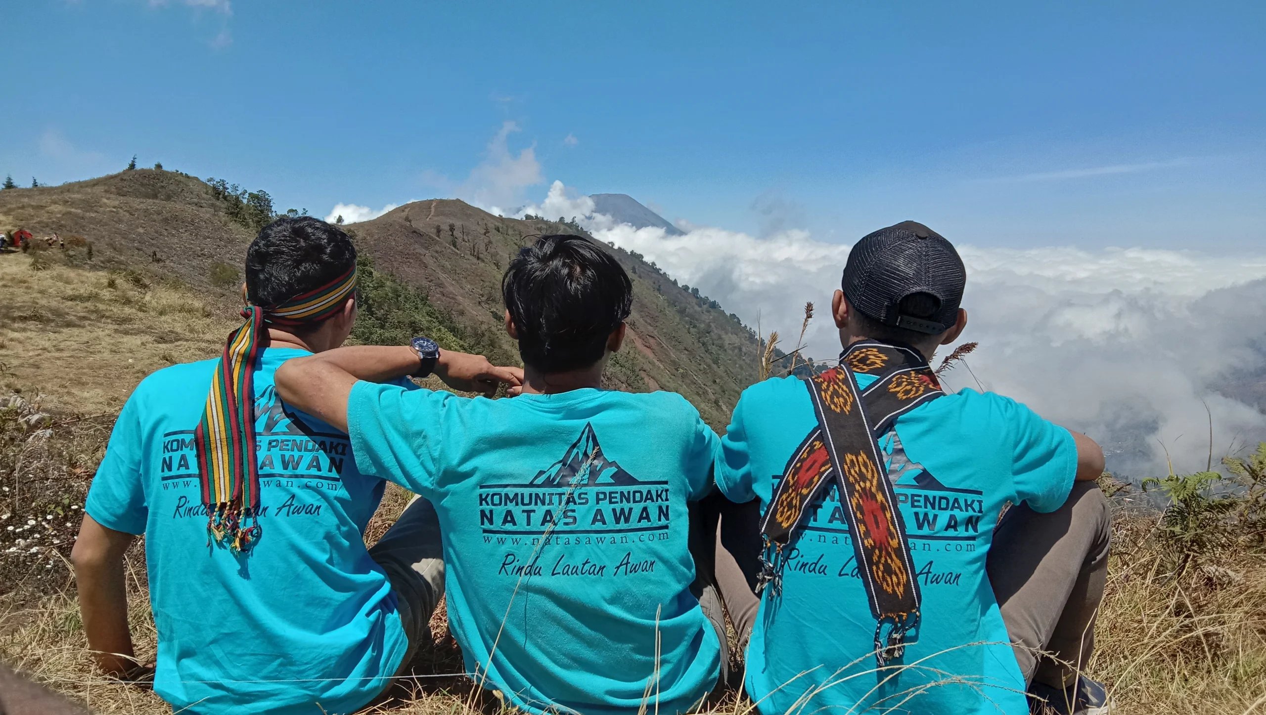 Open Trip Gunung Prau dari Jakarta Terbaru - Trip Natas Awan